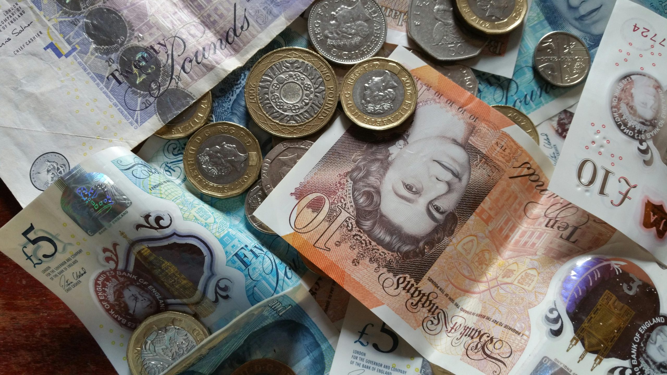 January Savings Tips: Start the New Year with a Boost to Your Bank Balance
